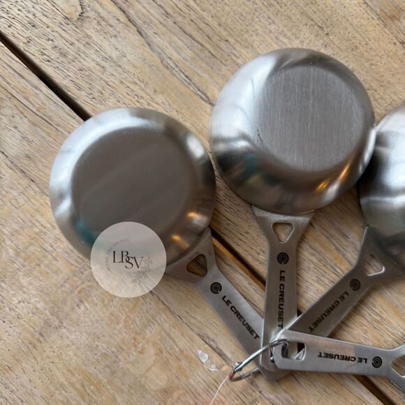 Le Creuset  Stainless Steel Batch Baking Measuring Cups Set of 4 NEW - Picture 9 of 10